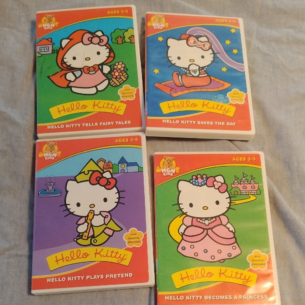 Vintage 2003 Hello Kitty Kids movie  Set - Multicolor